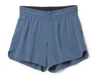 active pursuits shorts in blue